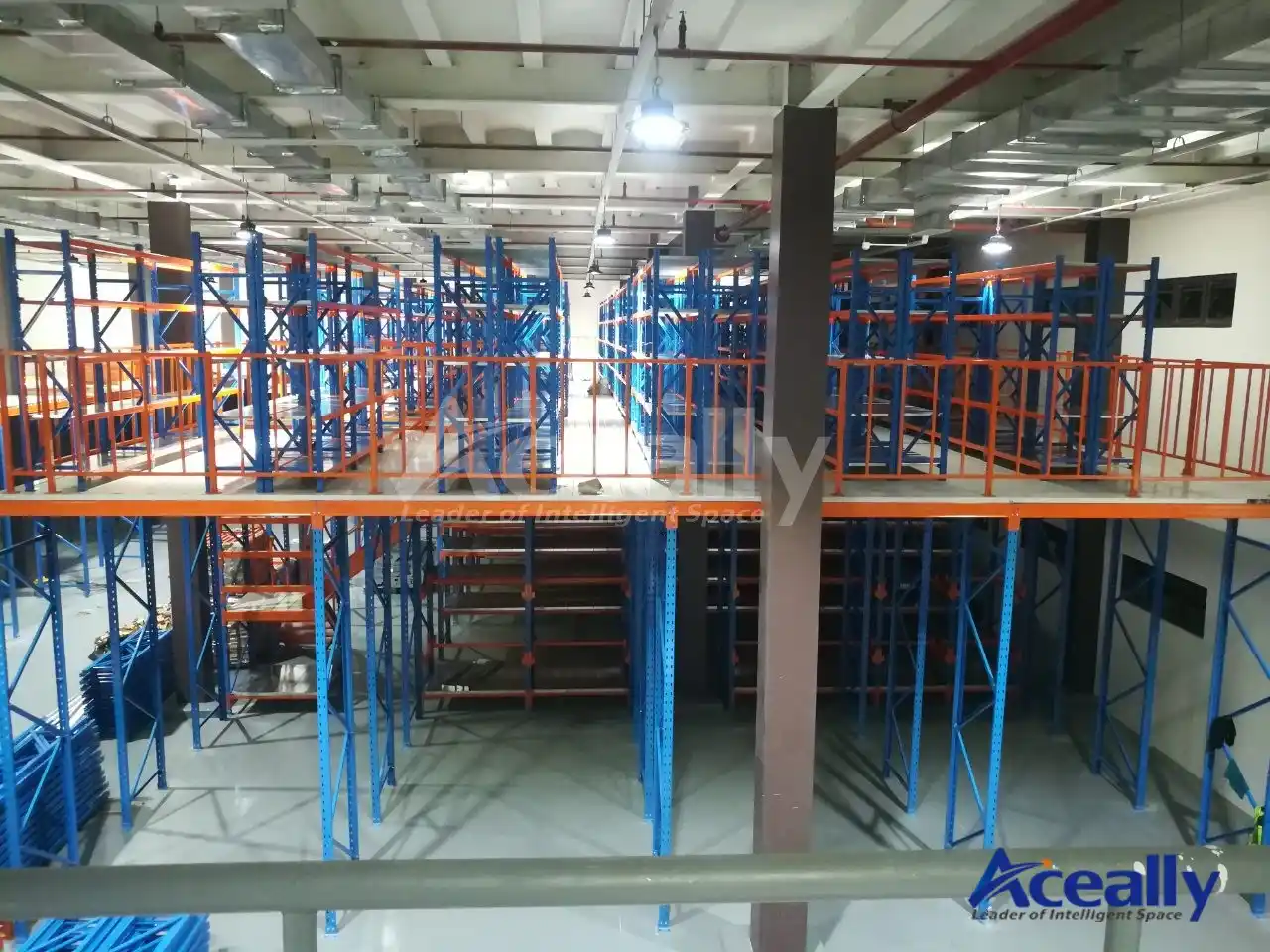 Mezzanin Floor